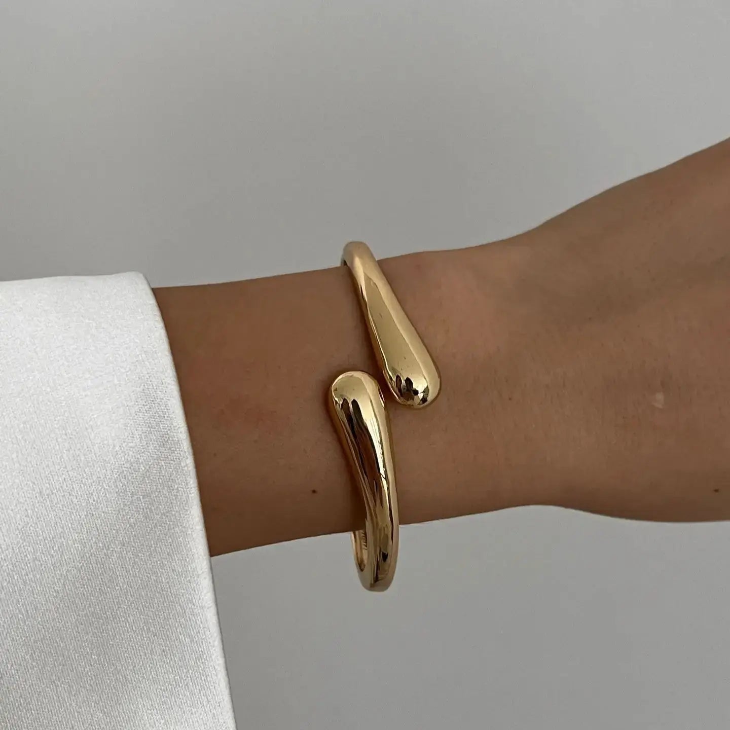 Vintage Hip Hop Metal Cuff Bangles Punk Gold Silver Color Geometric Spring Bangles
