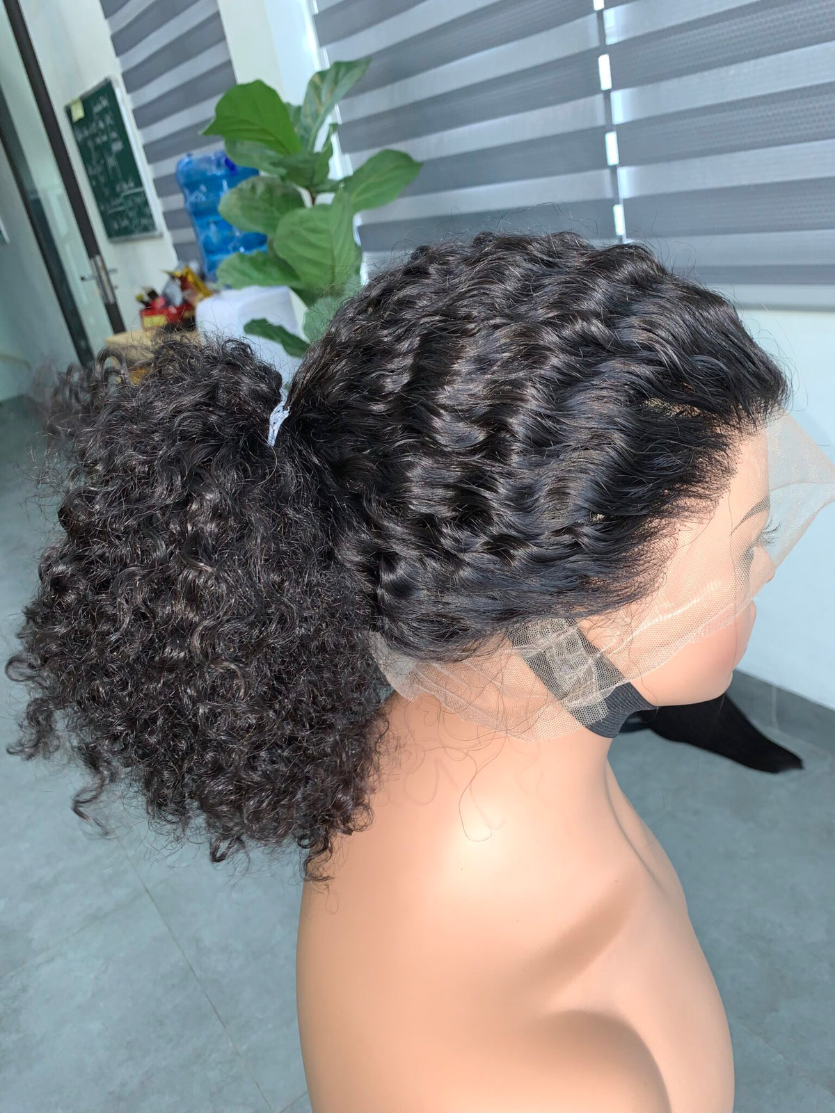 Nelly Curly Hair