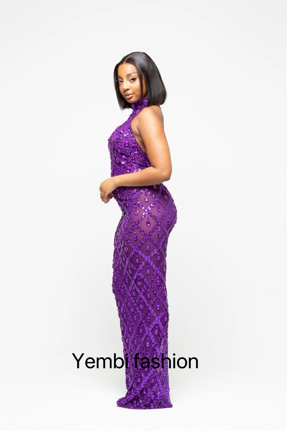 Elegant beaded rhinestone dress, perfect for prom or birthday celebrations, featuring intricate beadwork and sparkling rhinestones for a glamorous look