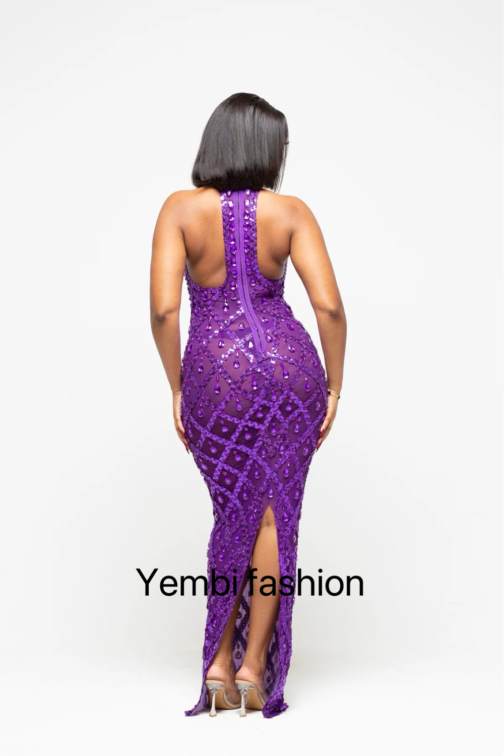 Elegant beaded rhinestone dress, perfect for prom or birthday celebrations, featuring intricate beadwork and sparkling rhinestones for a glamorous look