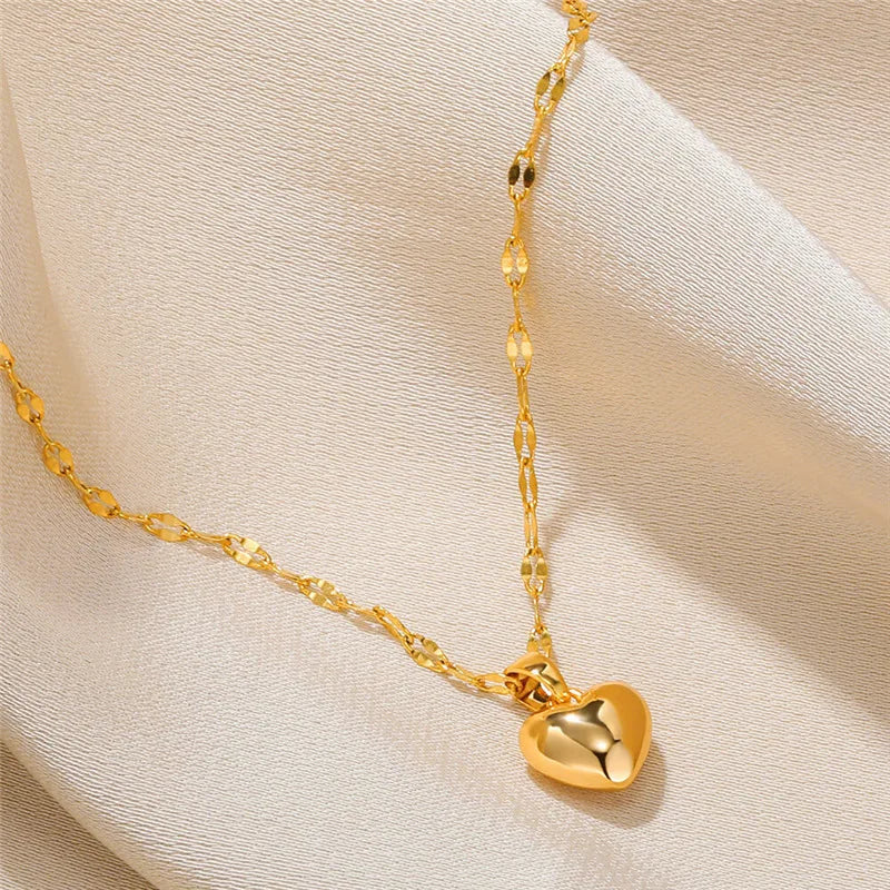 Stainless Steel Love Heart Necklace For Women 2025 New Trendy Lip Chain Simple Pendant Necklace Jewelry Gift