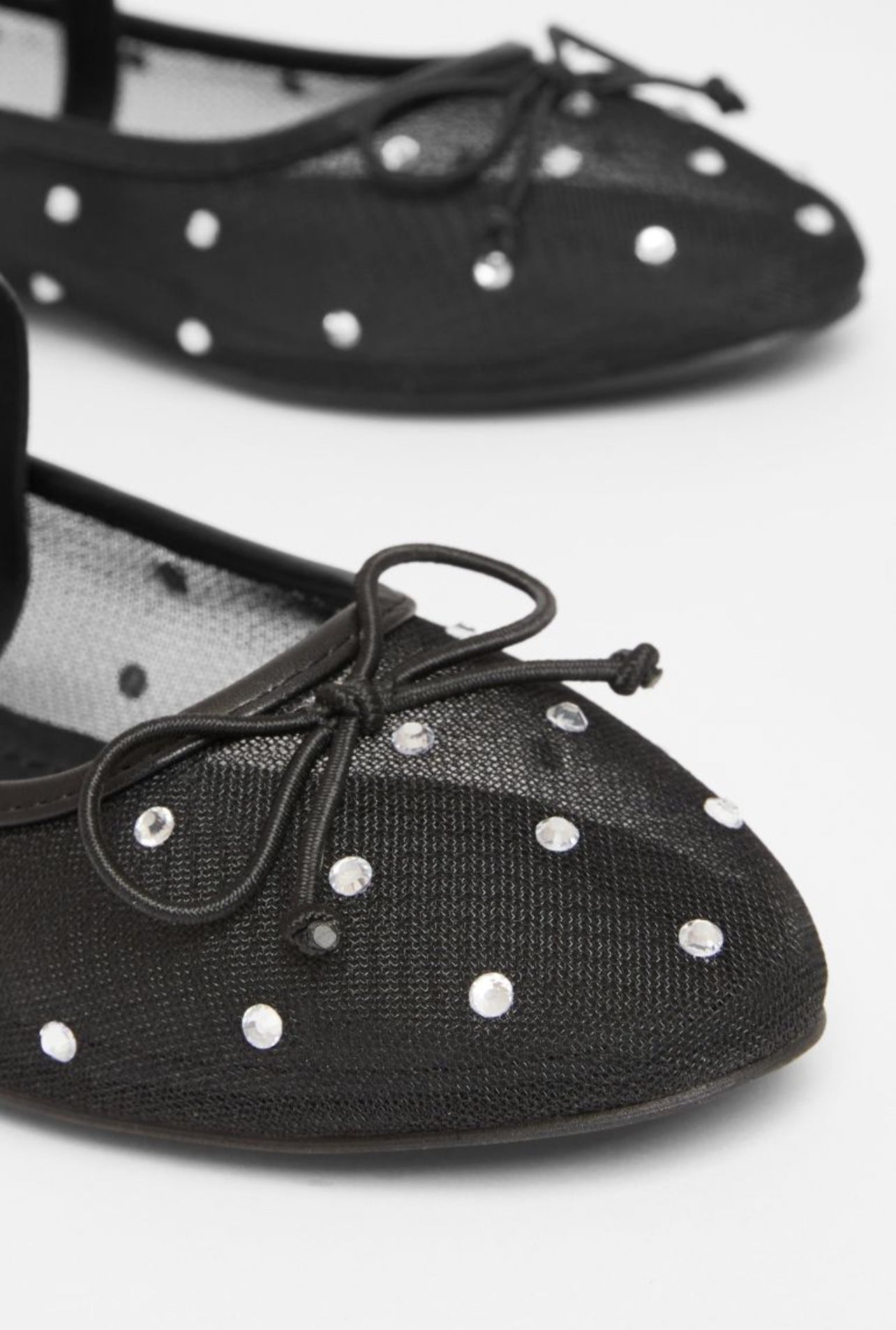 Mesh Diamante Low Shoes