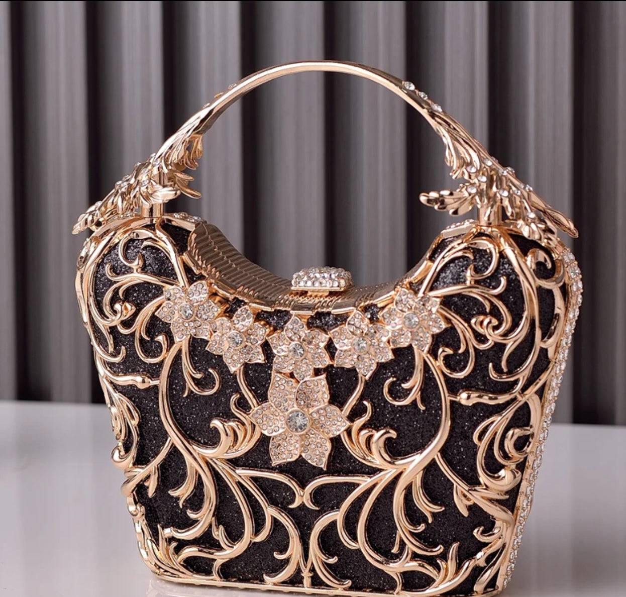 Vintage fashion metal flower luxury clutch delicacy twinkle ladies diamond evening bags - Yembifashion 