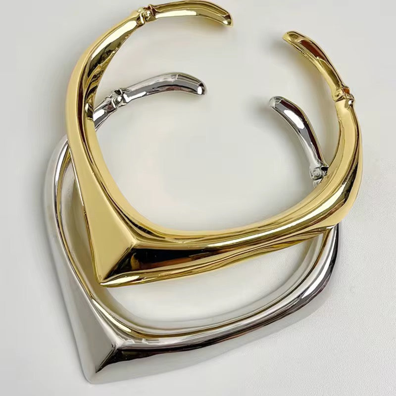 Silver Choker Collar Necklace – Statement Luxury