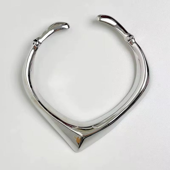 Silver Choker Collar Necklace – Statement Luxury