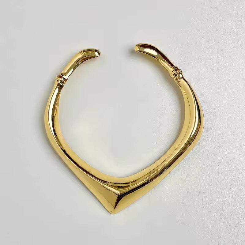 Gold Choker Collar Necklace – Statement Luxury