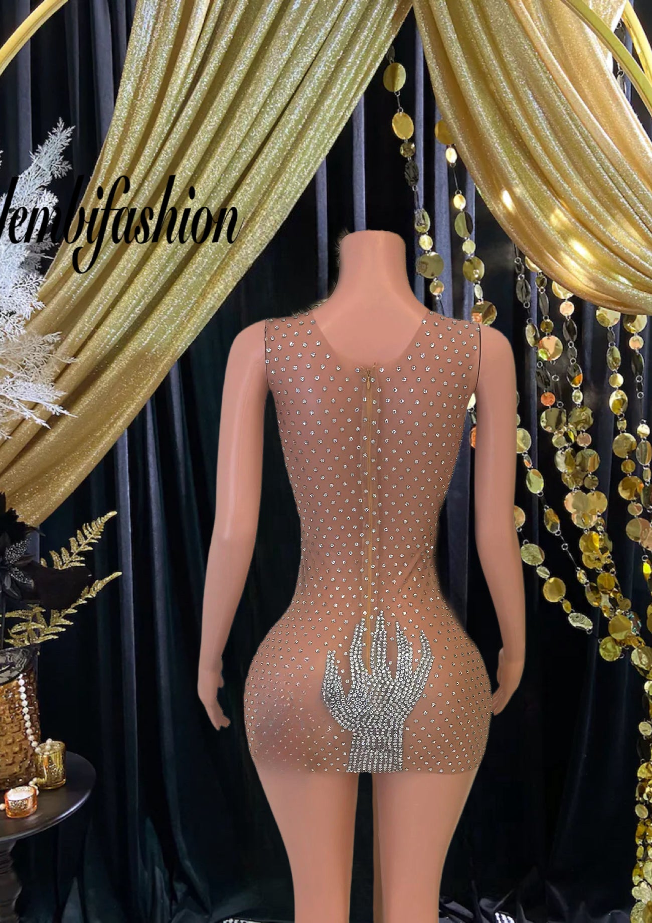 Chic and stylish mini dress for any occasion.